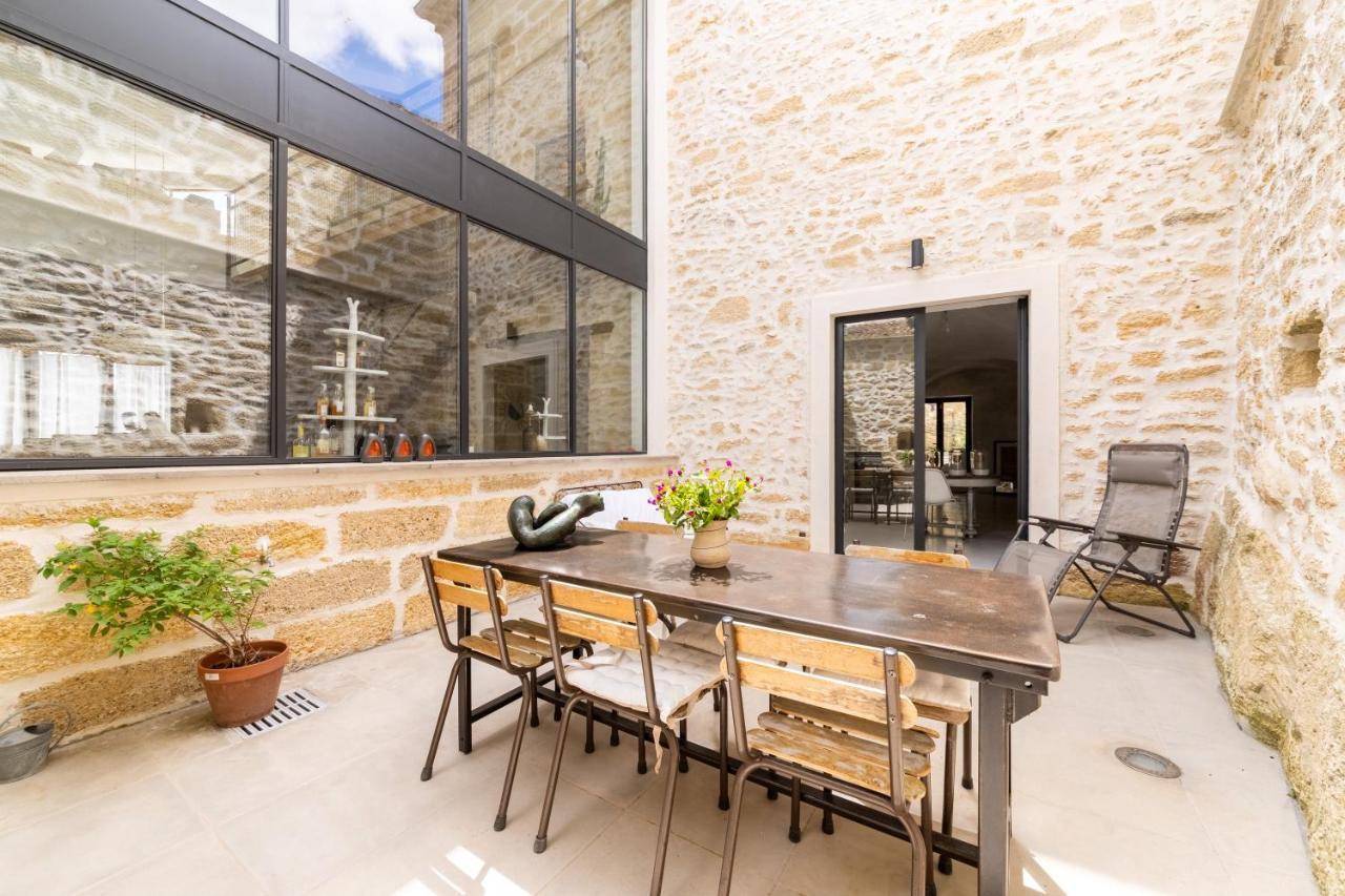 La Cour St Siffret- Uzes Bed and Breakfast Saint-Siffret Εξωτερικό φωτογραφία
